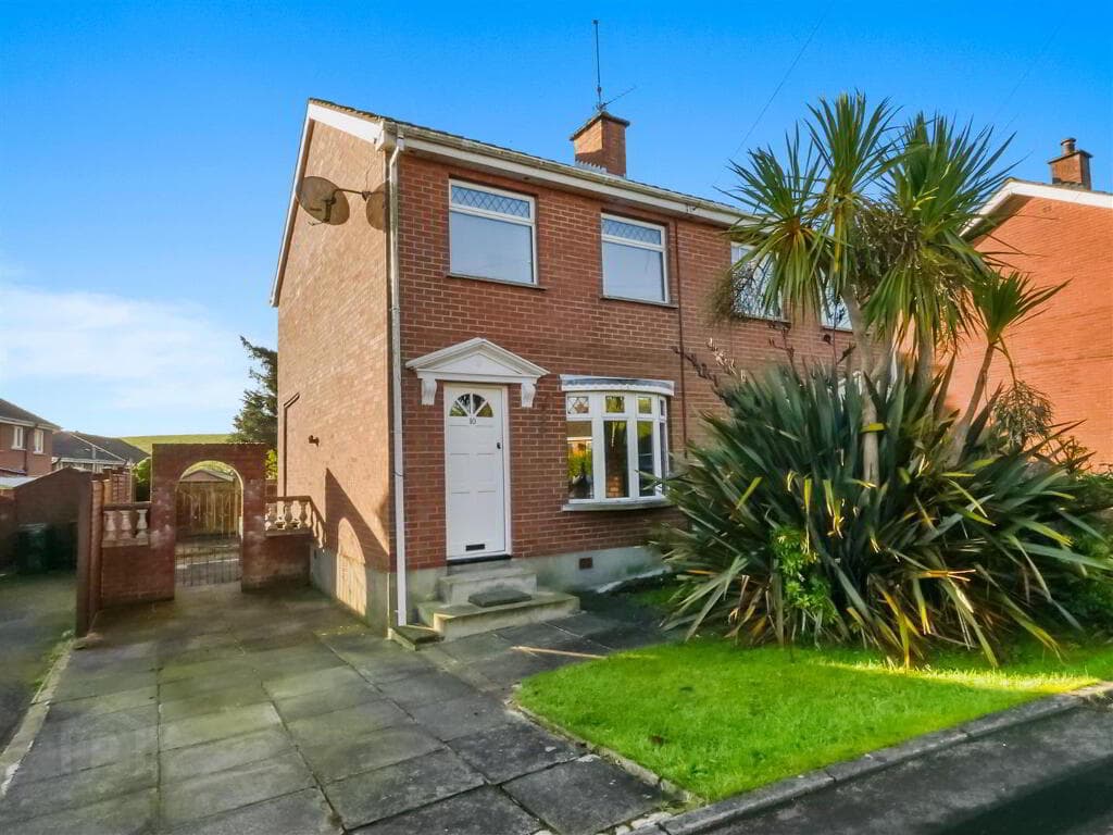 10 Winchester Gardens, Ballynahinch Road, Carryduff, Belfast, BT8 8QE