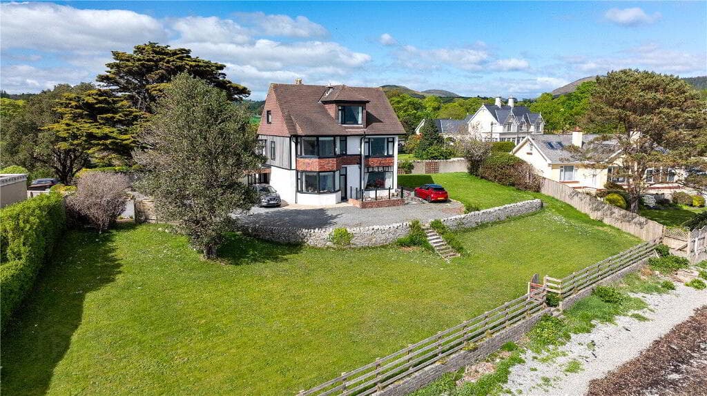37 Rostrevor Road, Warrenpoint, Newry, BT34 3RU