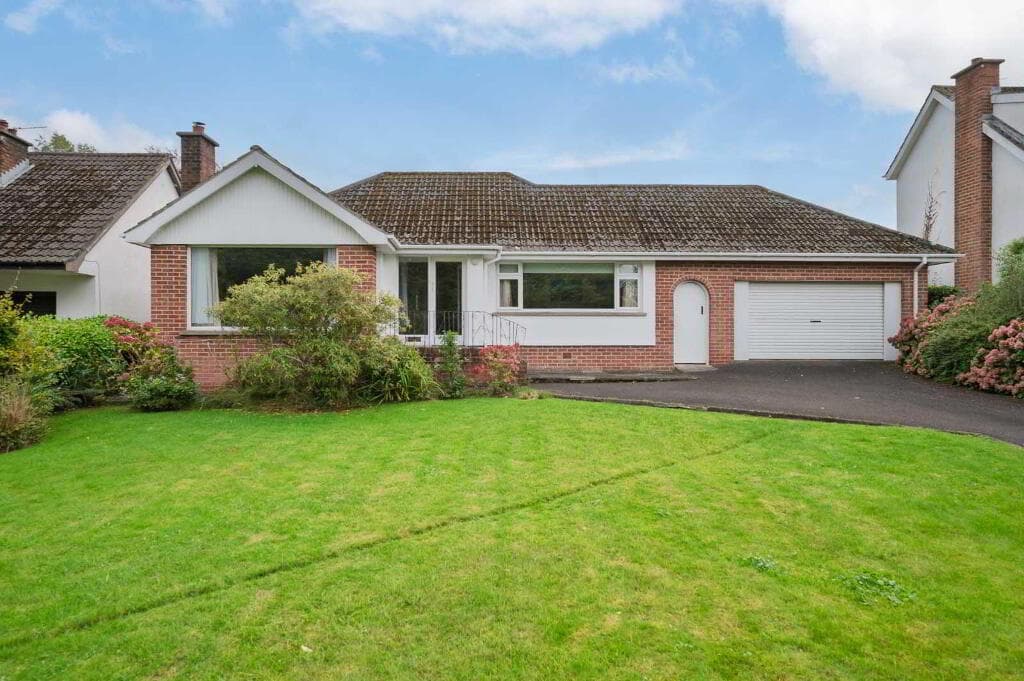 18 Fort Road, Helens Bay, BT19 1LA