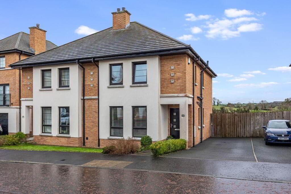 46 Ballantine Lane, Lisburn, BT27 5FG