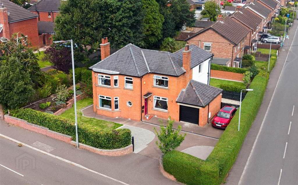 98 Antrim Road, Lisburn, BT28 3LX