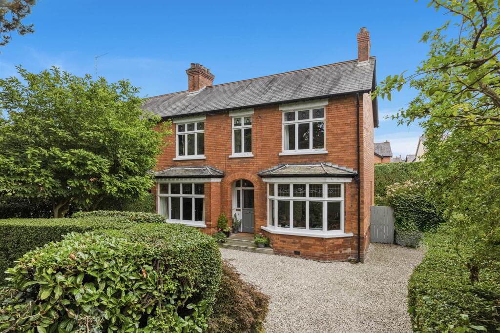 6 Knockdene Park, Belfast, BT5 7AD