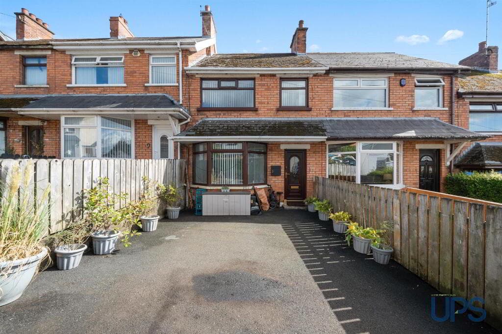 69 Sunnyhill Park, Upper Dunmurry Lane, Belfast, BT17 0PY