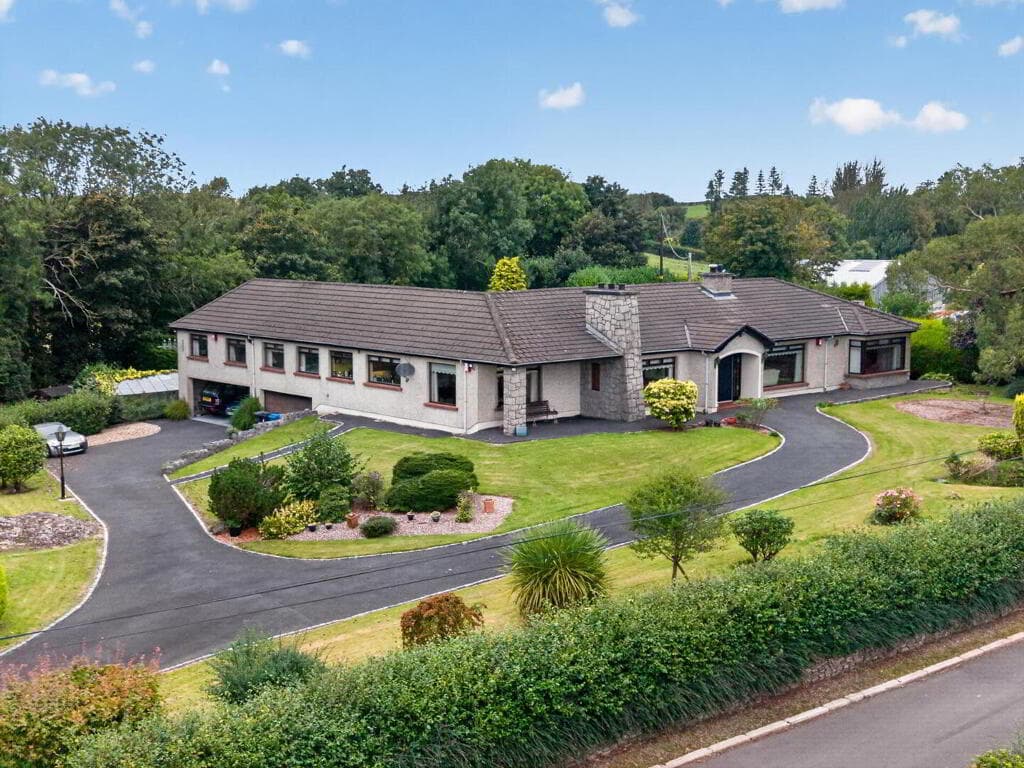 CASTLE-ARDS, 7 Drumalig Road, Boardmills, Lisburn, BT27 6UD